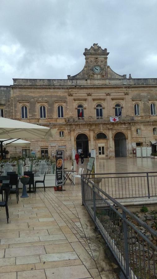 La Chicca Di C.Cavour Hotel ออสตูนี ภายนอก รูปภาพ