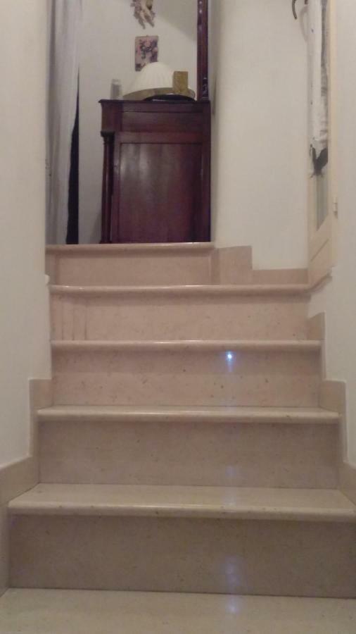 La Chicca Di C.Cavour Hotel ออสตูนี ภายนอก รูปภาพ